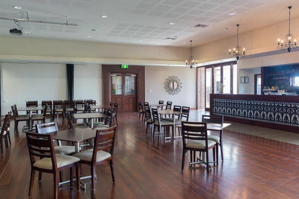 Merinda Village Hotel ボーエン エクステリア 写真